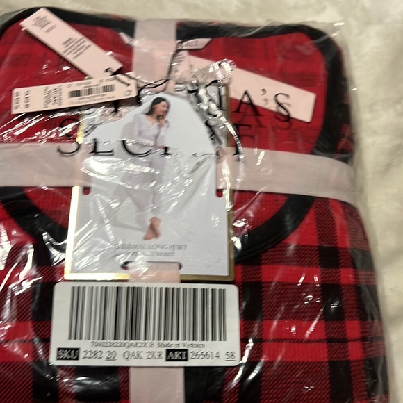 Victoria Secret Pajamas - Picture 3 of 4